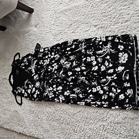 NEW w/tags Ralph Lauren dress size 16 black and white floral. - Picture 3 of 4